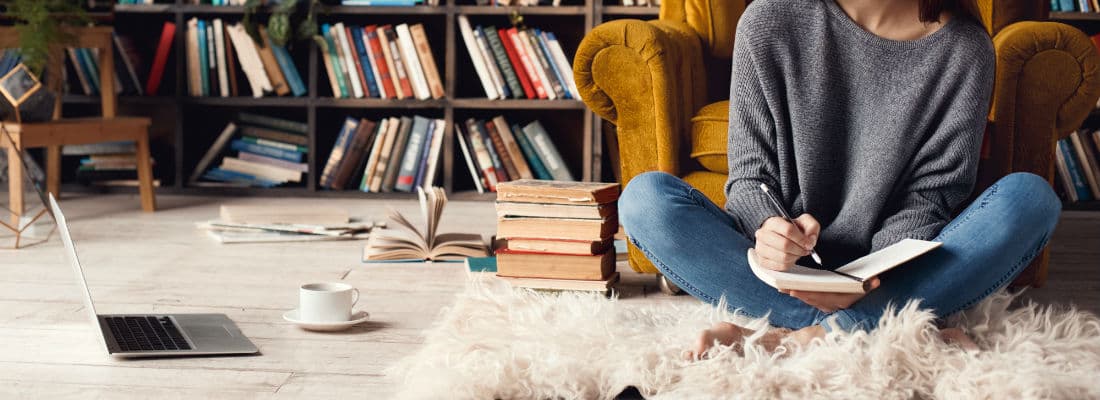 the-pros-and-cons-of-being-a-freelance-writer