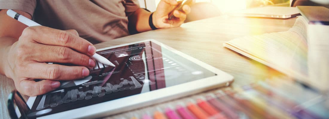 4-ultimate-wordpress-free-theme-2017